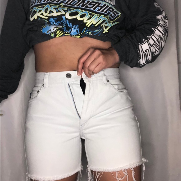 Vintage Guess Shorts - Picture 9 of 13